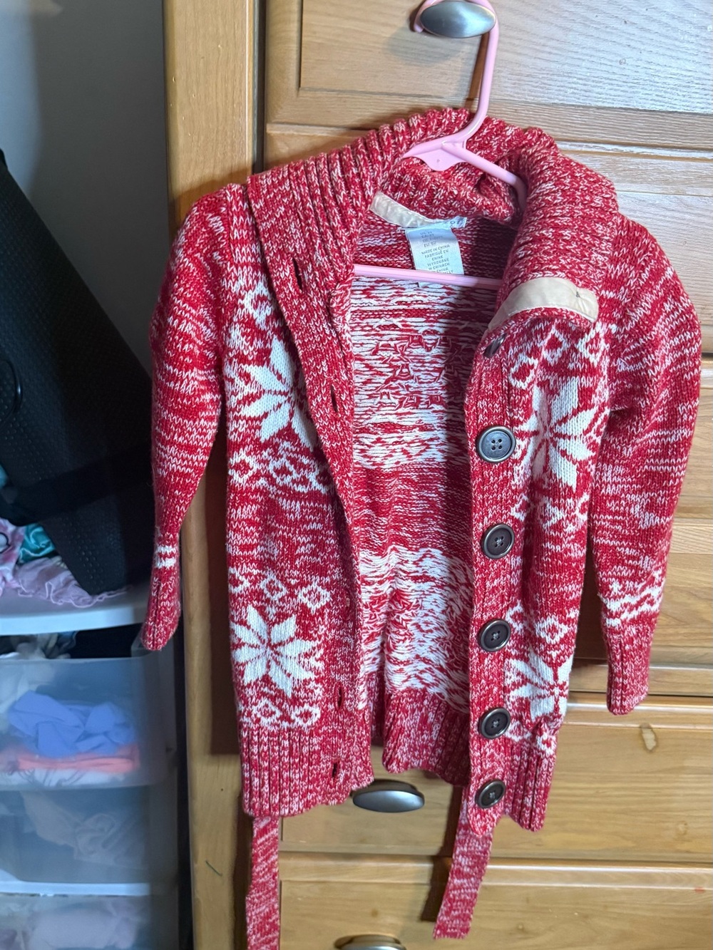 Maggie & Zoe Red and Cream Knit Cardigan